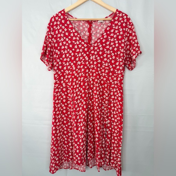 GAP Dresses & Skirts - GAP Red Floral Short Sleeve Midi Dress Womens Size 16 V Neck Zip Back